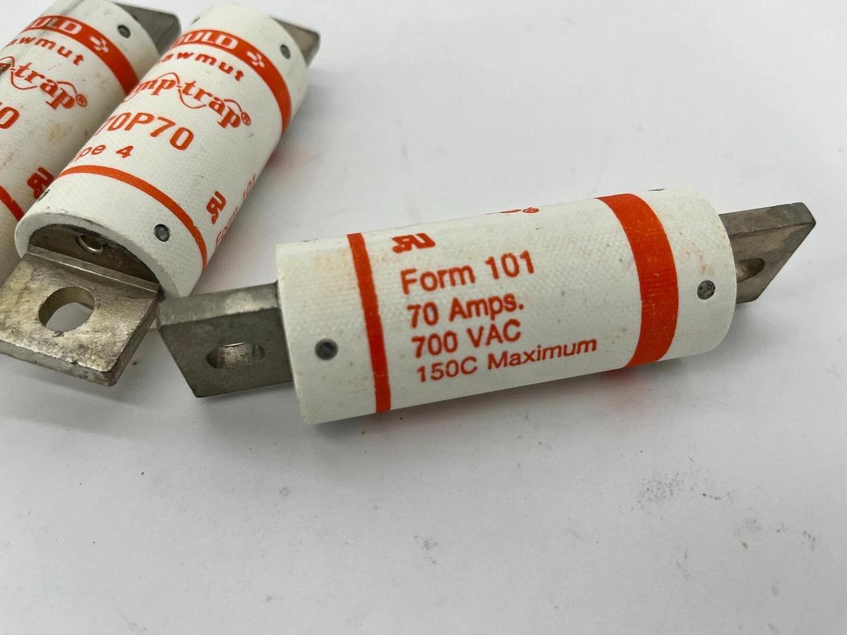 Lot of 3 Gould Shawmut A70P70-4 Semiconductor Fuses 70A 700V