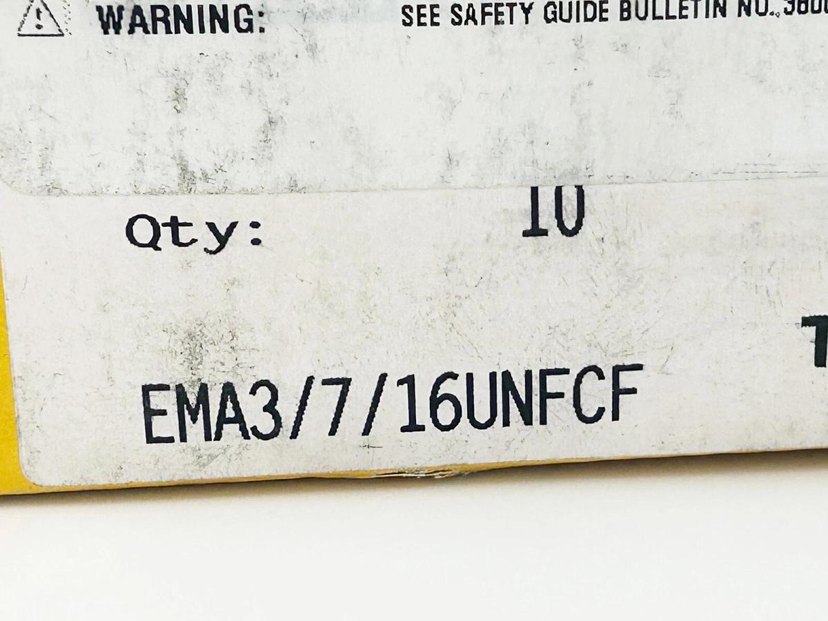 New Box of 10 Parker EMA3/7/16UNFCF Coupling Nipple 7/16 UNF Male