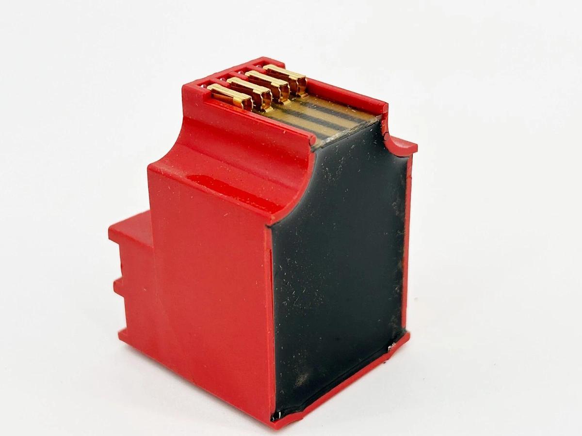 New Banner Engineering PBA-1 Wire Power Block 105-130VAC 16385
