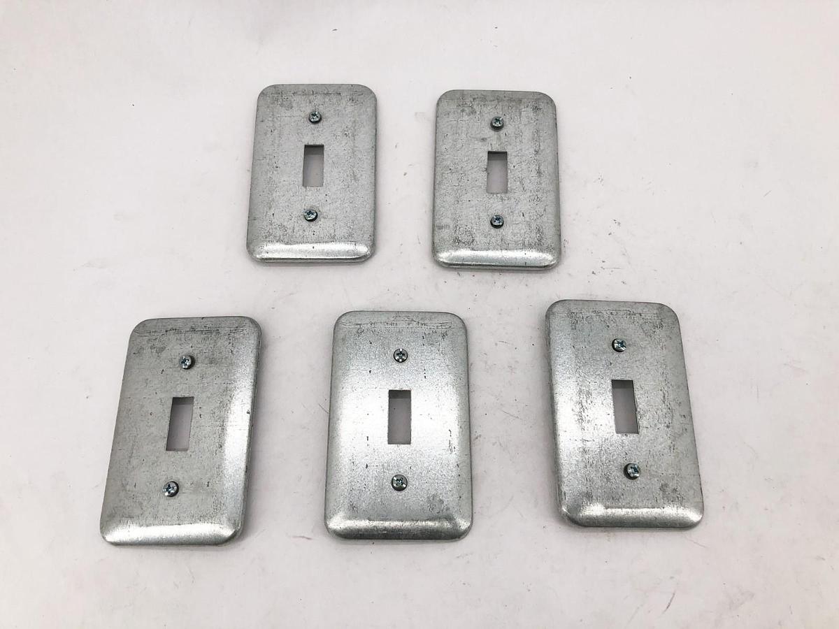 Lot of 5 New Steel City 68 C 30 Steel Toggle Wall Switch Plate Covers