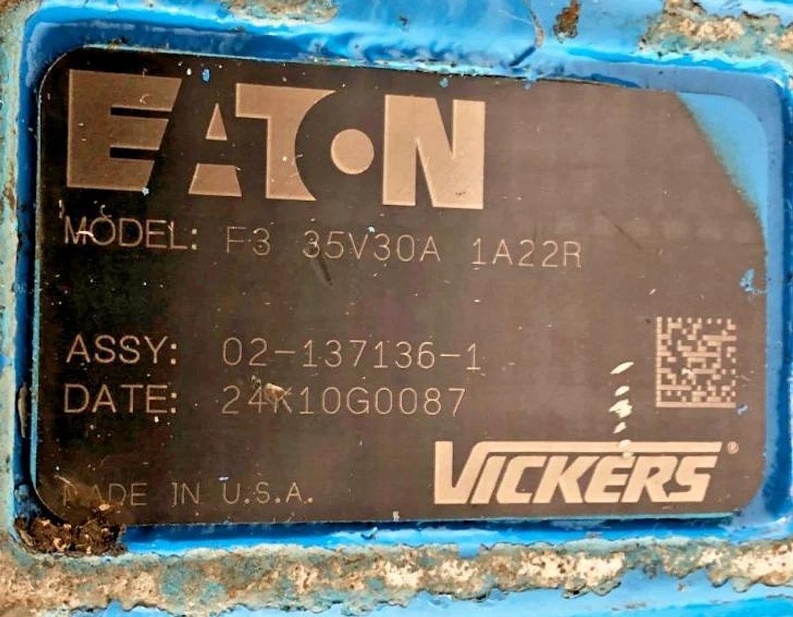 New Eaton Vickers 02-137136-1 Vane Pump F3-35V30A-1A22R - No Box