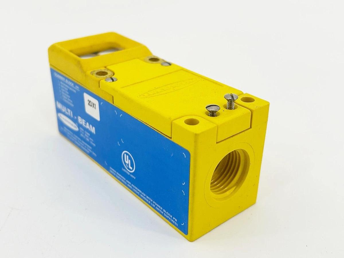 Used Banner Engineering 2SBDX1 Photoelectric Scanner Block 0.75M Range 17484