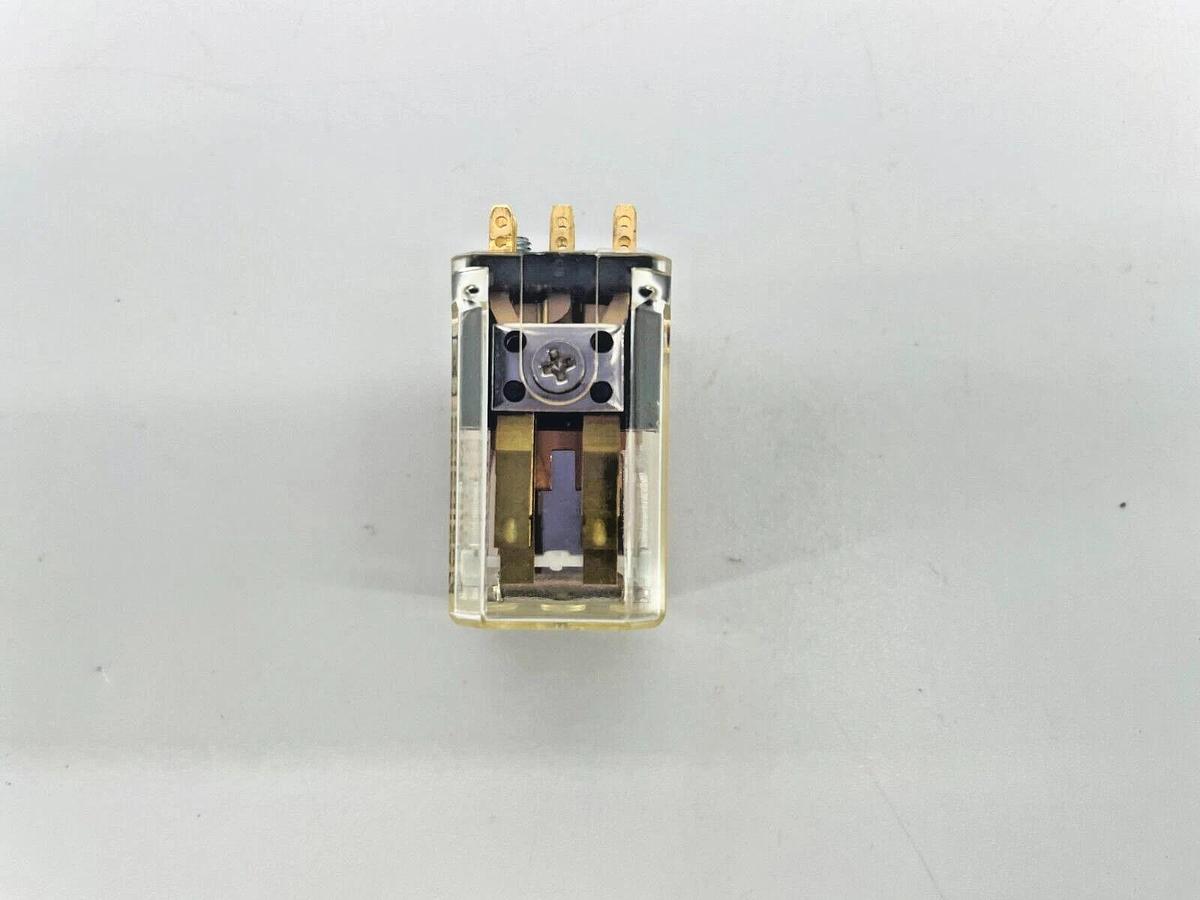New American Zettler AZ420-035-4H Relay 115VDC 8 Blade