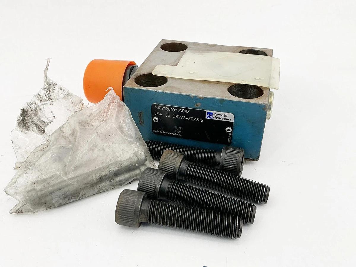 New Rexroth LFA 25 DBW2-70/315 Hydraulic Valve Block R900912810 - No Box
