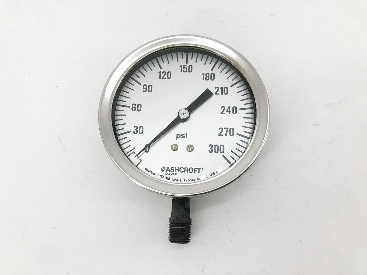 New Ashcroft 35-1009-AW-02L-300# Pressure Gauge 0-300psi 3-1/2" Dia. 1/4" NPT