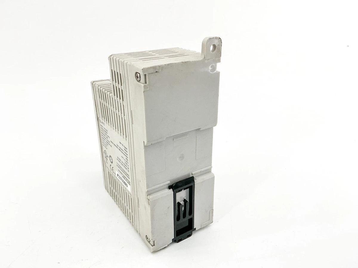 Used Keyence SL-R11 Safety Control Unit 24V 150mA