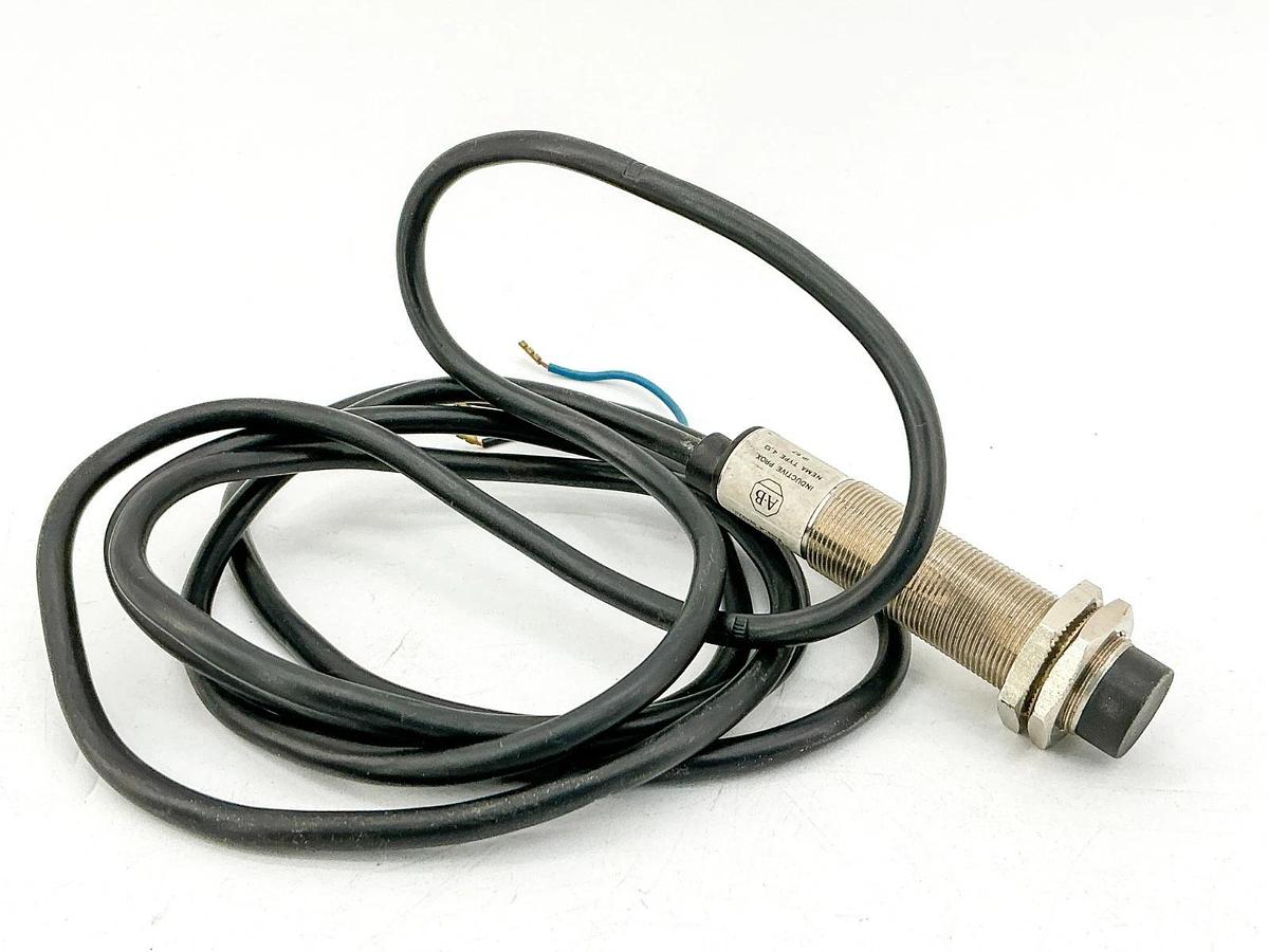 New Allen Bradley 871C-N8B18 Inductive Proximity Sensor 10-30VDC Ser.A - No Box