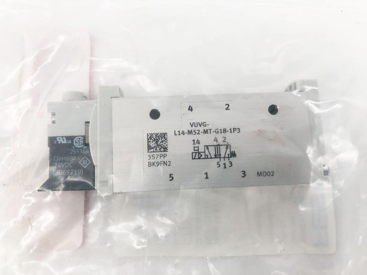 New Festo VUVG-L14-M52-MT-G18-1P3 Solenoid Valve 24VDC 574371