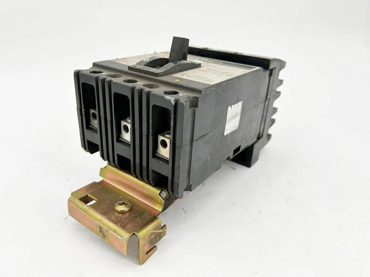Used Square D FA32020 Circuit Breaker 20A 3P 600V