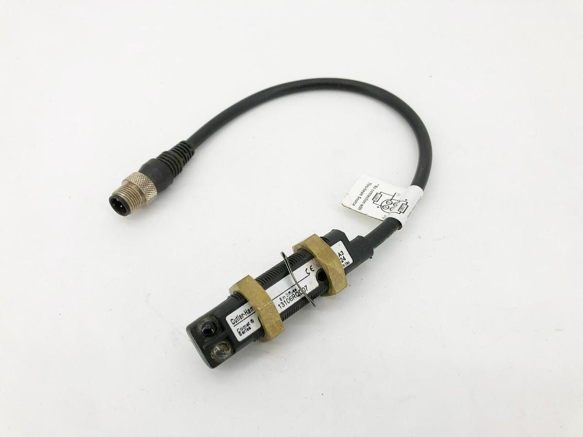 Used Eaton 13106RQD07 Photoelectric Sensor 10-30VDC Ser. A3