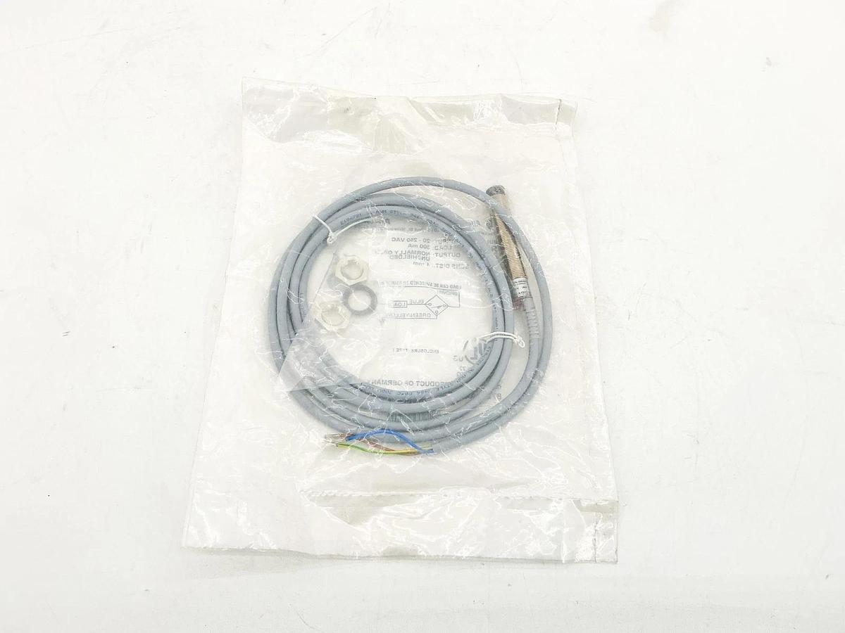 New Allen Bradley 872C-A4N12-A2 Inductive Proximity Sensor 250V 300mA Ser,B
