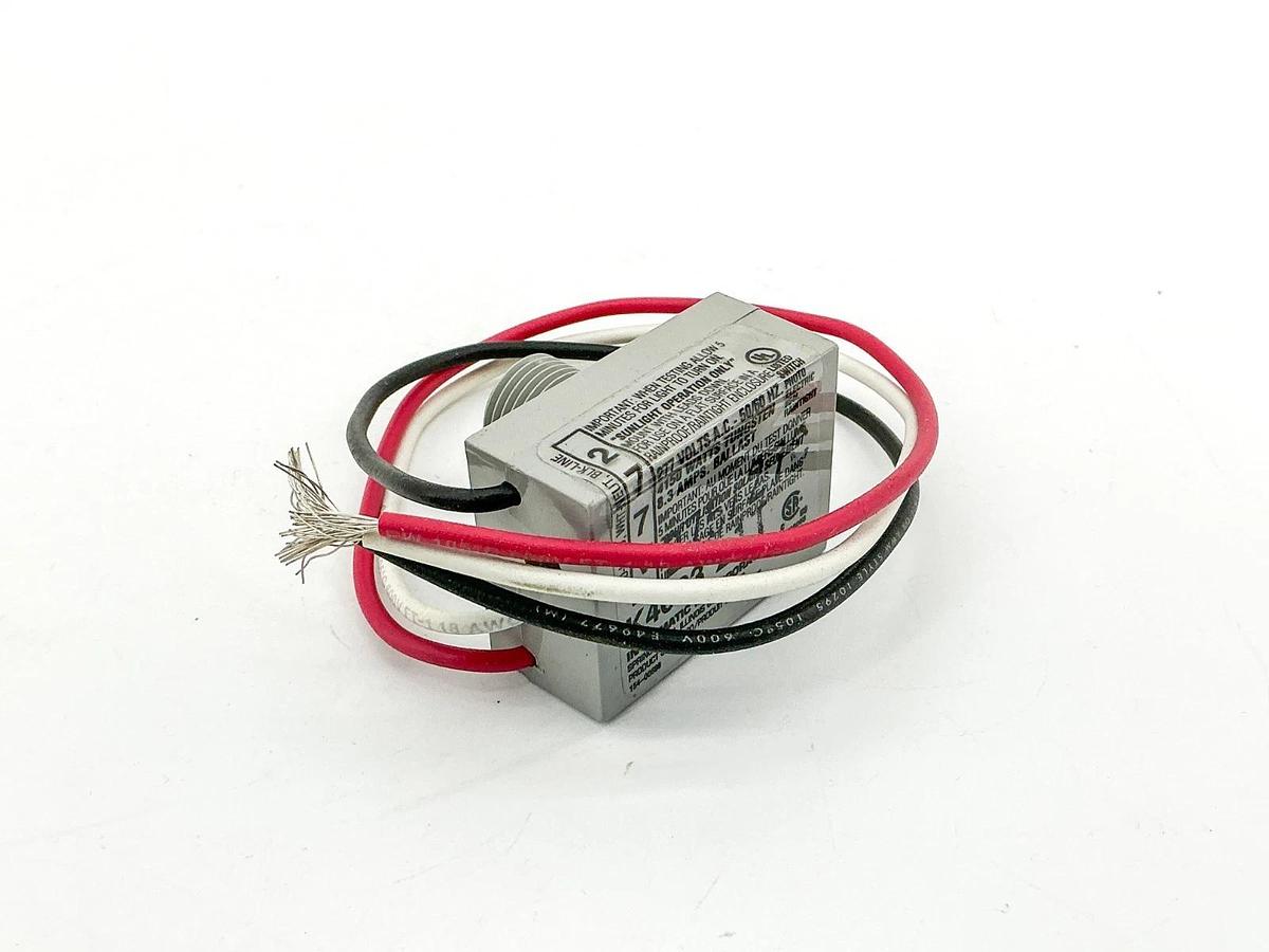 New Intermatic K4033 Fixed Position Photo Control 277V 15A