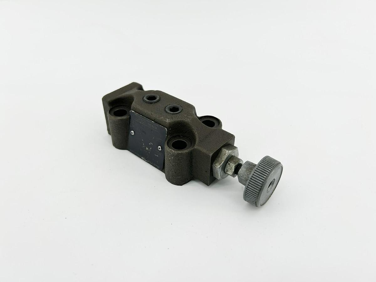 Used Denison R4R06-003-11 Pressure Reducing Valve