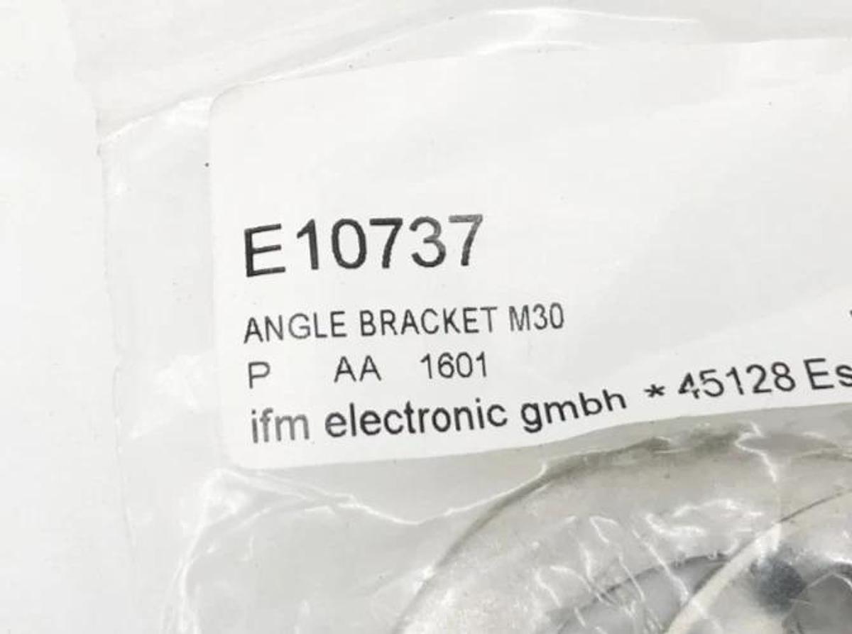 Lot of 2 New IFM Efector E10737 Angle Mounting Brackets