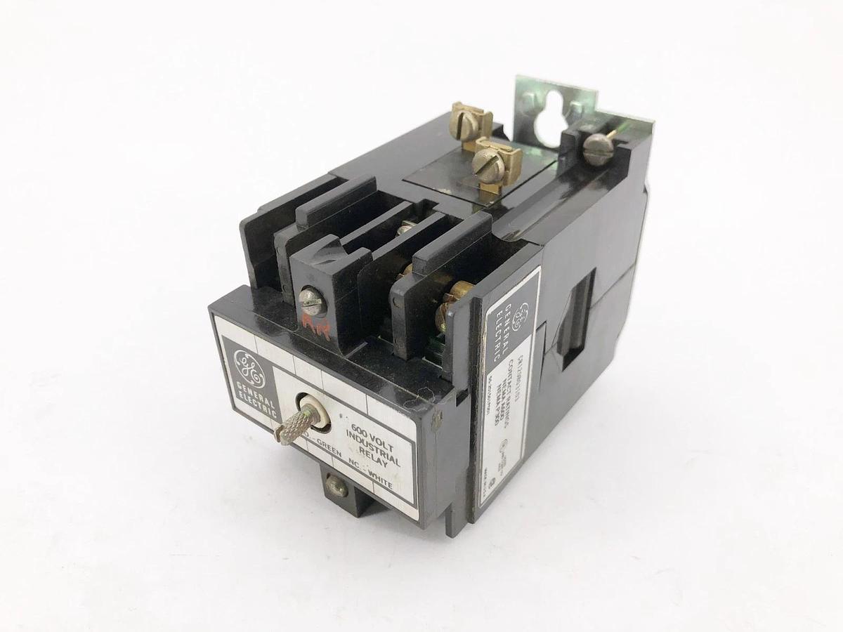 New General Electric CR120B03103 Industrial Relay 230V 10A 600V Max - No Box