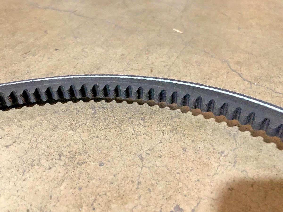 Lot of 2 New Gates 5VX850 Super HC Cogged V-Belts 9414-0850 - No Box