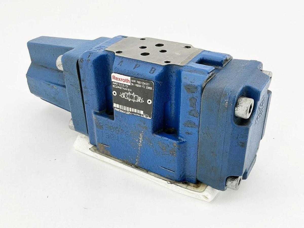 New Rexroth 4WRZ 10E25.72/6EG24N9ETK4/V.674 Directional Base Valve R901334221