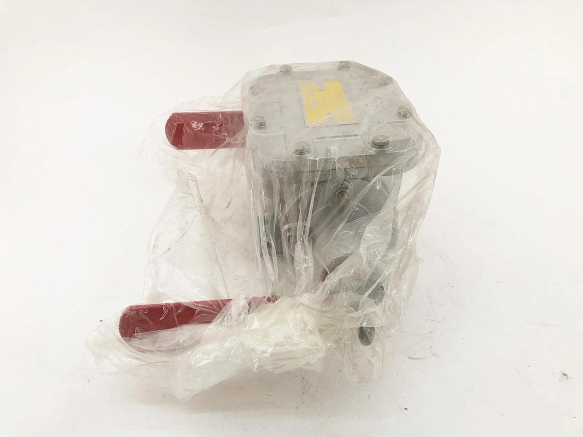 New Conveyor Components PC-D2SX Pull Cord Control SPDT 20A 125/250/480VAC
