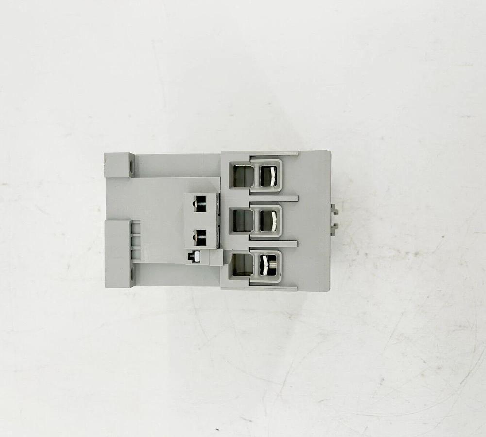 New Allen Bradley 100-C85DJ00 Ser A IEC Contactor 24VDC Coil