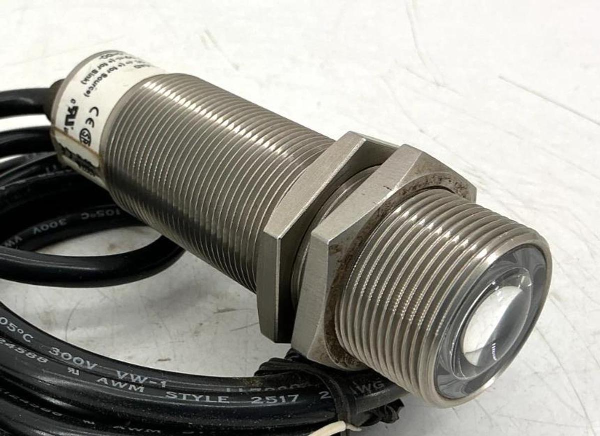 New Banner Engineering SM30SRL Photoelectric Sensor 10-30VDC 27289 - No Box