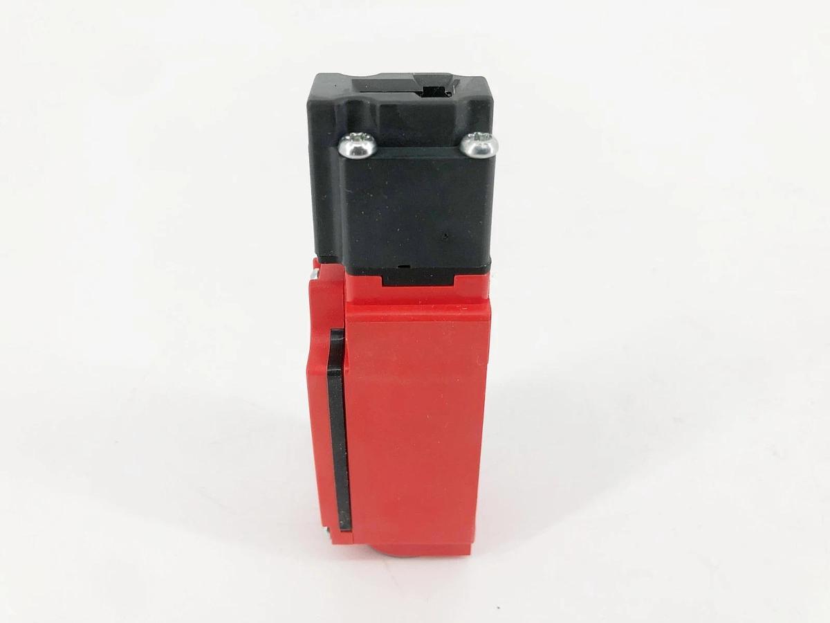 New Honeywell GKEA06L Safety Interlock Switch 2NC