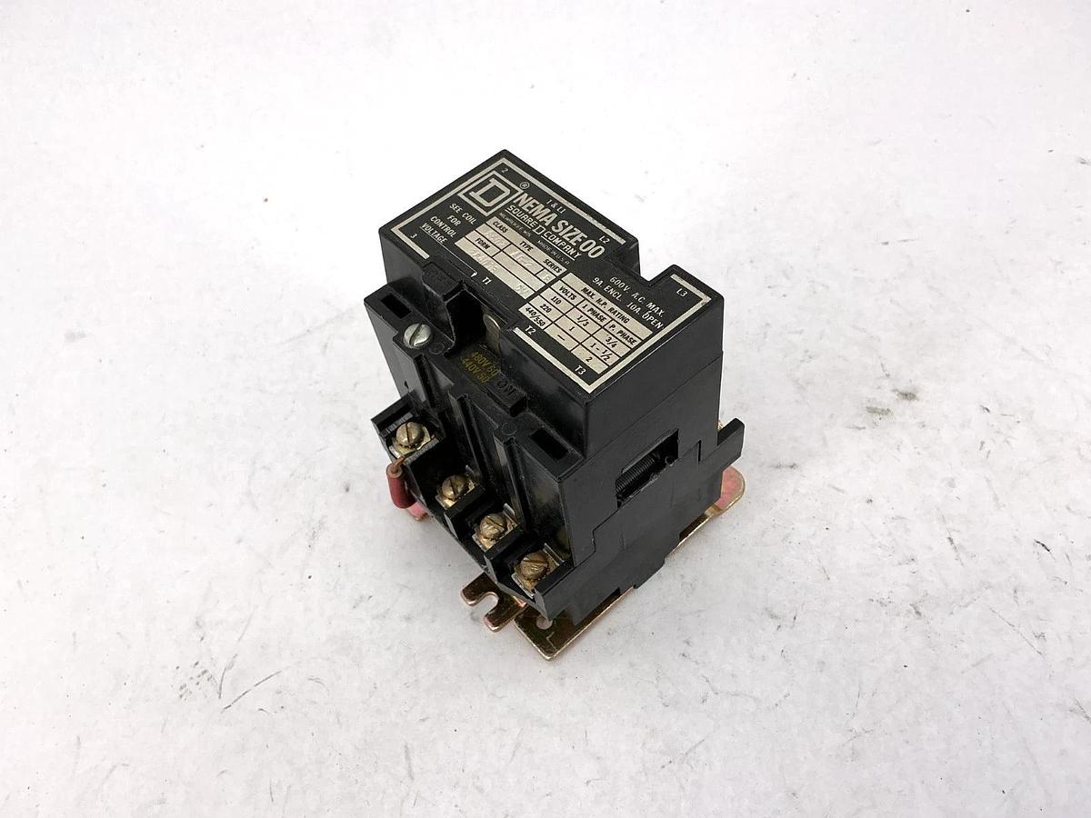 Used Square D 8502AG-2 Ser B Magnetic Contactor Nema Size 00 10A 600V