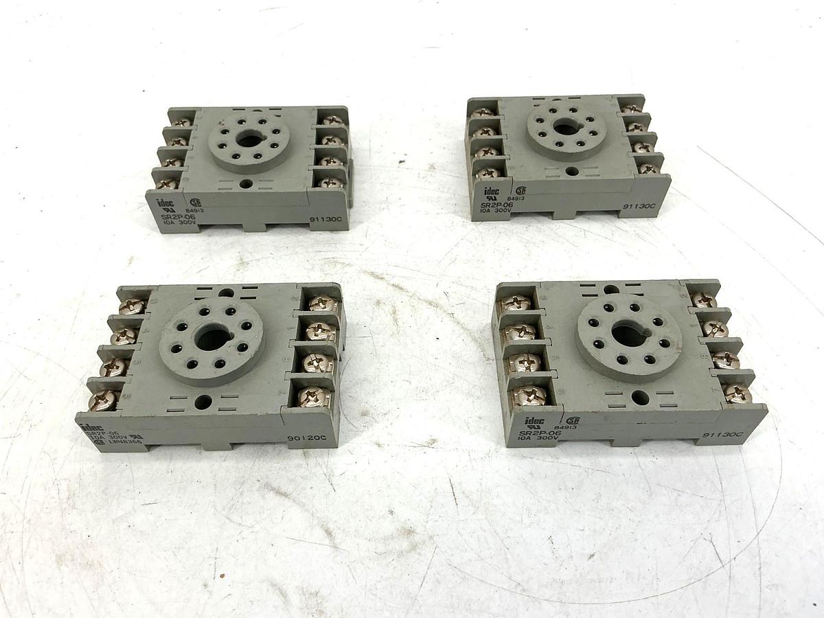 Used Lot of 4 IDEC SR2P-06 Relay Socket 8-Pin 10A 300V