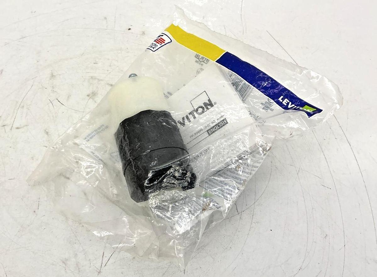 New Leviton 061-5469-C Grounding Connector 2-Pole 3-Wire 20A 250V