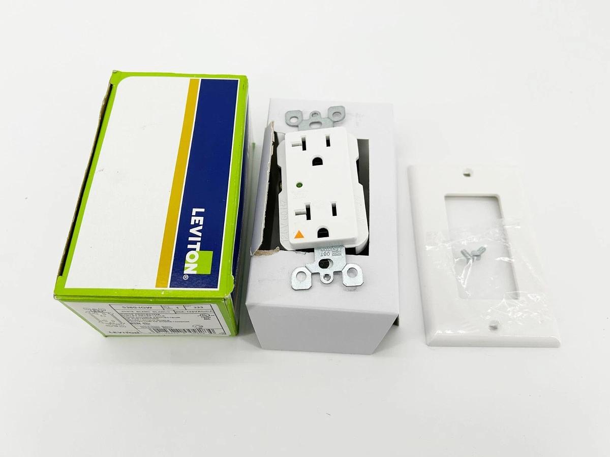 New Leviton 5380-IGW Surge Protective Duplex Receptacle 20A 125VAC White