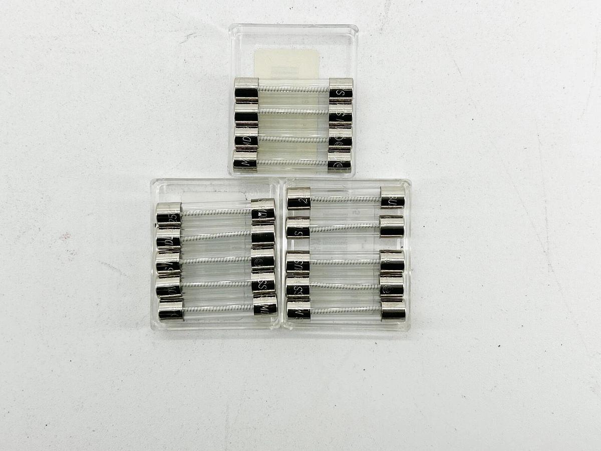 New Lot of 15 Bussmann MDL-2 Glass Fuse Pack 2A 250V