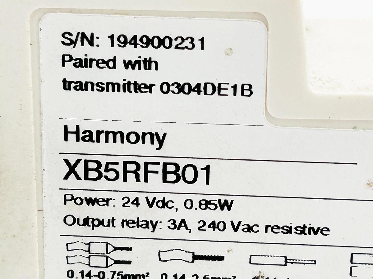 Used Schneider Electric XB5RFB01 Push Button Transmitter and Receiver PK 22MM 24VDC