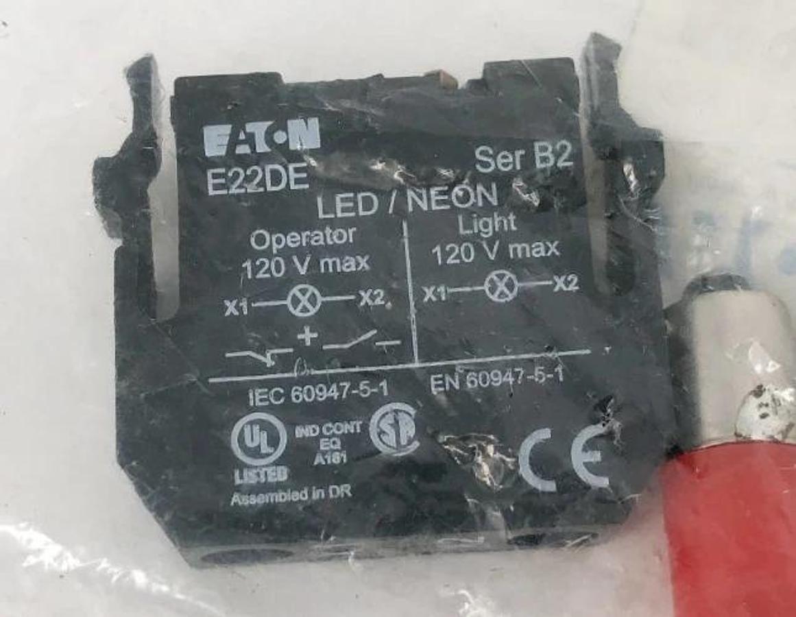 New Eaton E22DLT120R Full Voltage Light Unit 120VAC/DC Tall Red LED