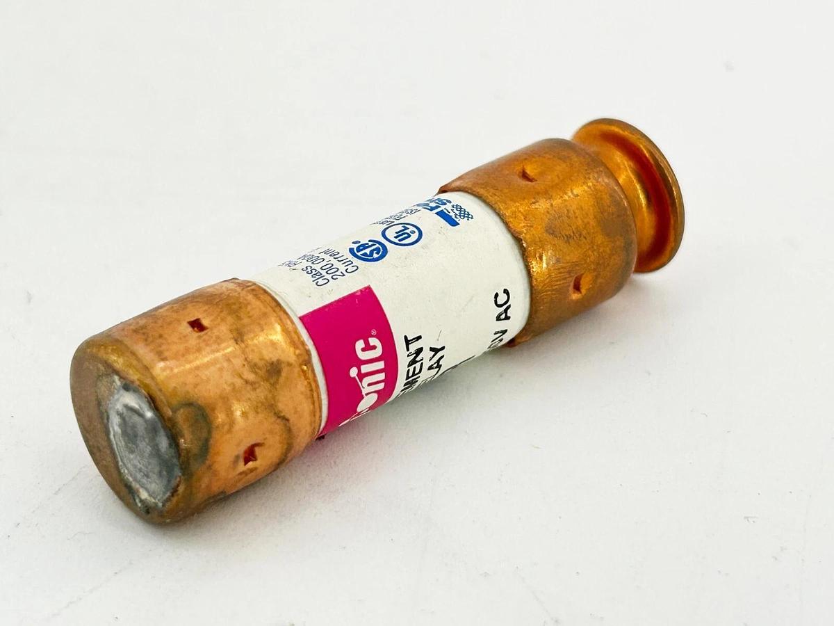 New Lot of 4 Ferraz Shawmut TR3R Dual Element Time Delay Fuse 3A 250V