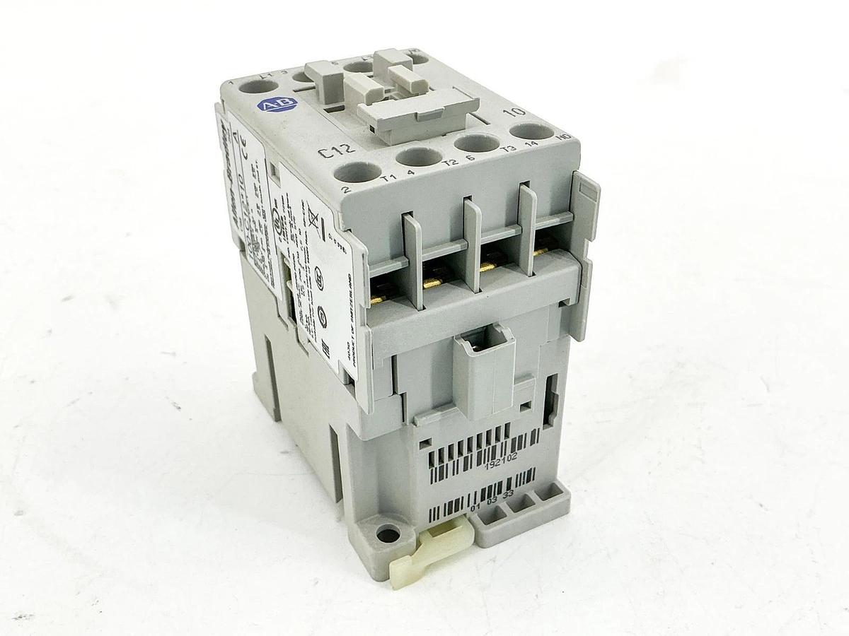 New Allen Bradley 100-C12D10 Contactor 110/120V 3P Ser.A