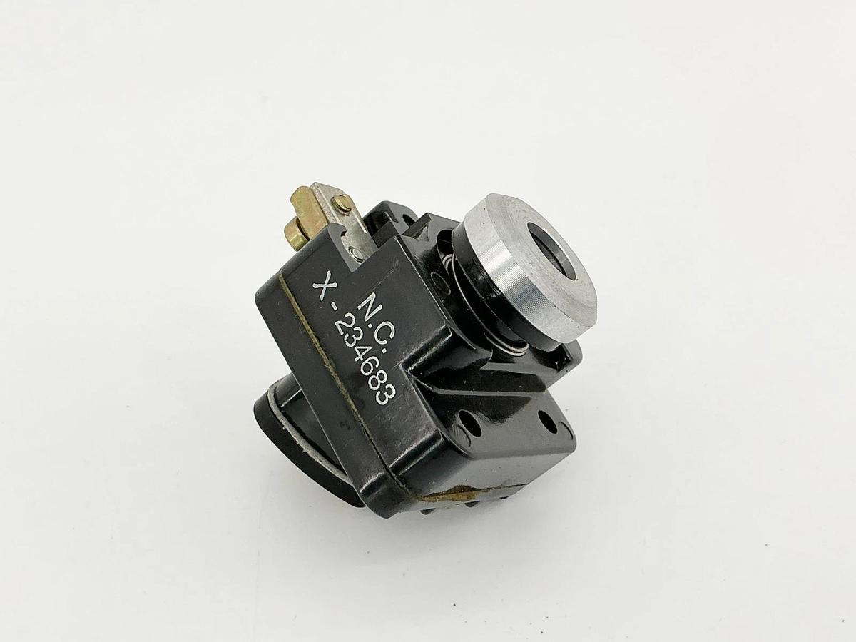 New Allen Bradley X-234683 Limit Switch for Pneumatic Relay - No Box