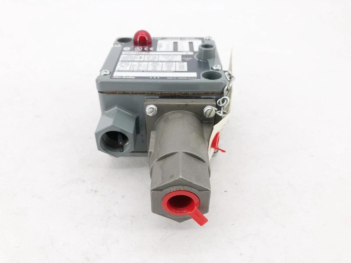 New Allen Bradley 836T-T302JX9 Pressure Control Switch 72-120A 60A 200-3000PSI