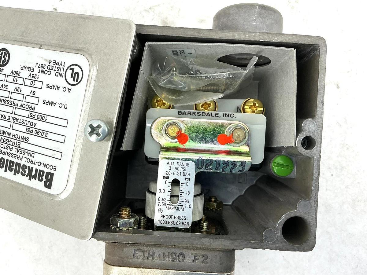 New Barksdale E1H-H90-F2 Pressure Switch 1000PSI .21-6.21 BAR 10A 600V - No Box