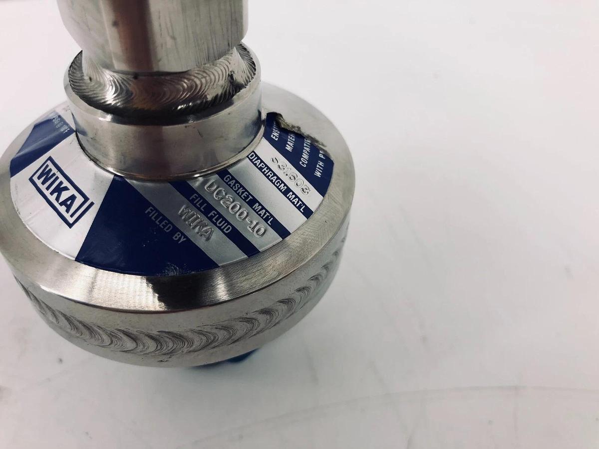 WIKA 9833914 Process Gauge 4.5 Dial 1/2 NPT Connection -30/0 Psi Liquid Filled