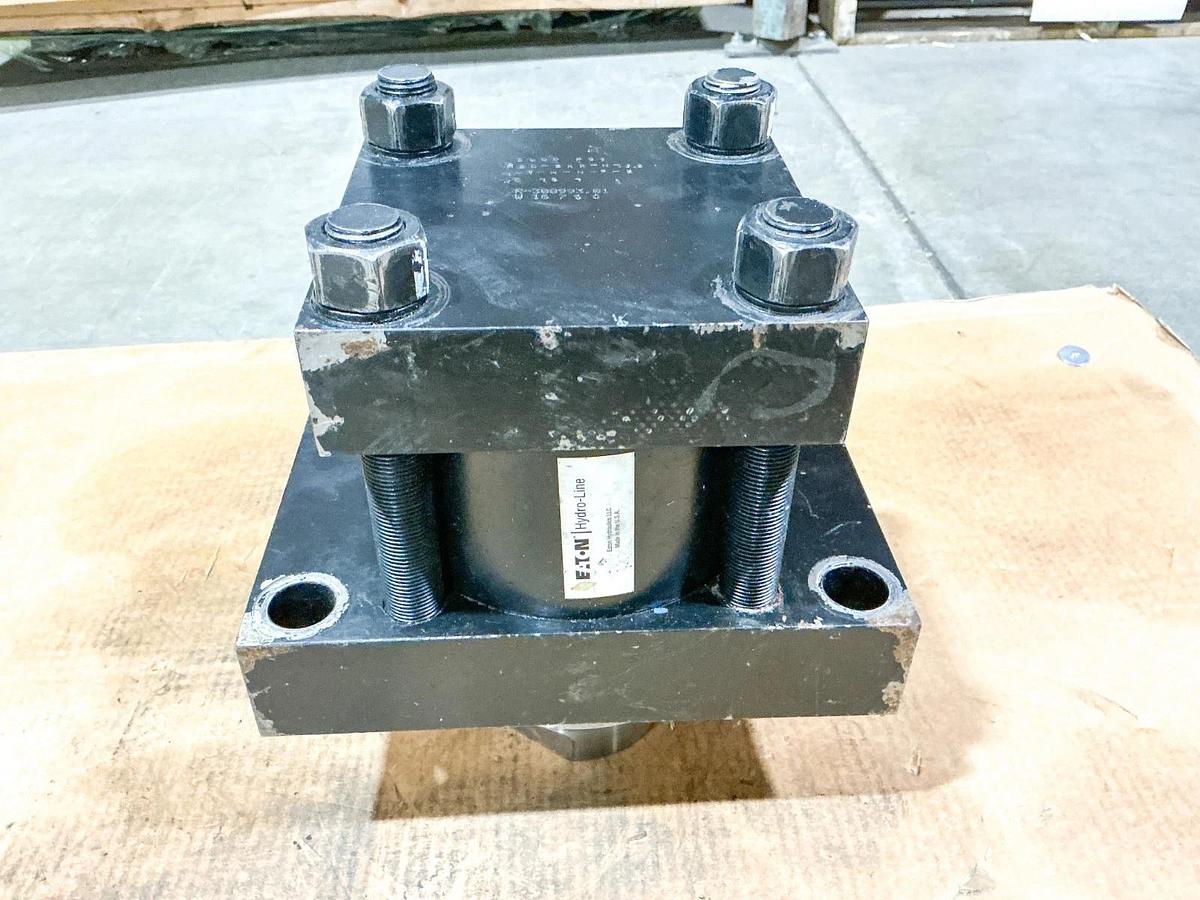 Used Eaton R-308993.01 Pneumatic Cylinder N5G-5X2-N-3.5 -4-T-H-N-2-2 3000PSI