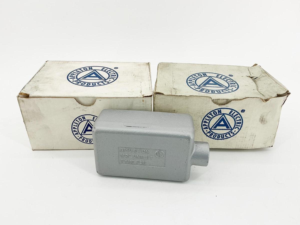 New Lot of 2 Appleton 5E788 1/2" Unilet Type FSE