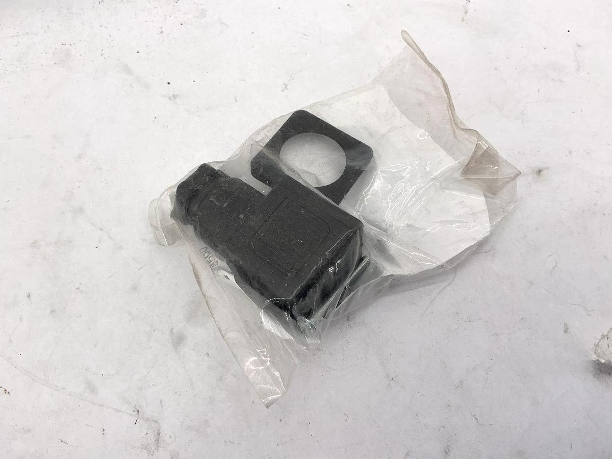 Lot of 3 New Argo Hytos 19618500 PG11 Black Connector 2+GRD
