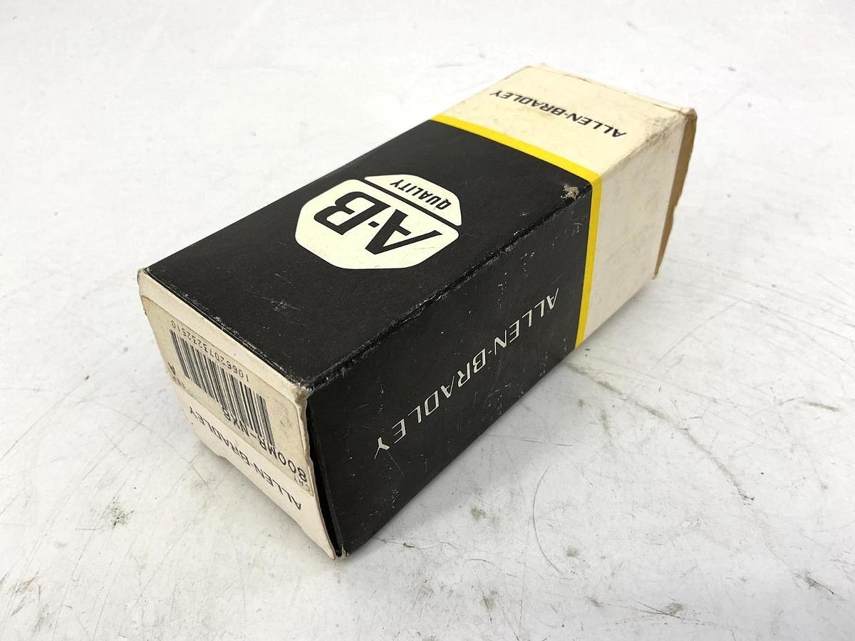 New Allen Bradley 800MR-NX6 Ser A Round Selector Switch 2Pos Maintained