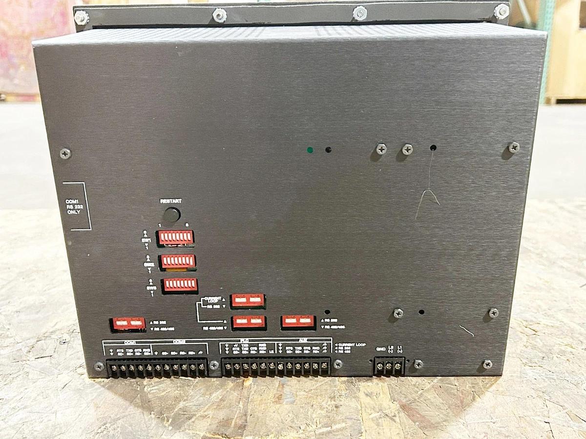 New AVG Uticor 100G-1S2R1 Operator Interface Passive Color Panel 250V 512K RAM