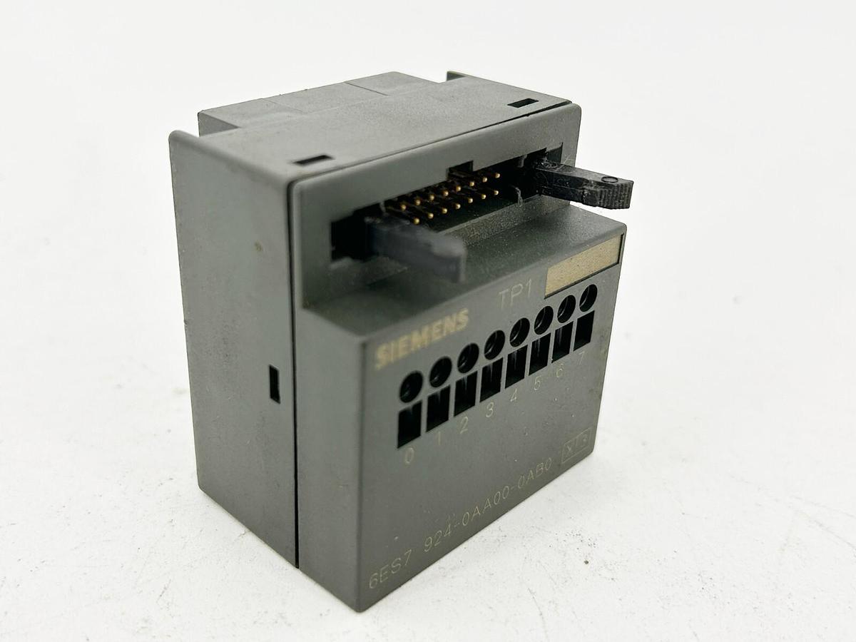 Used Siemens 6ES7 924-0AA00-0AB0 Terminal Block TP1 1-Tier 8 Channel Connection