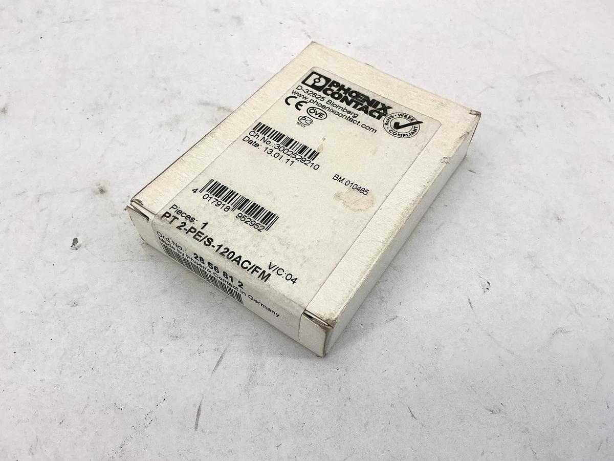 New Phoenix Contact PT-2-PE/S-120AC/FM Plugtrap Uc-150VAC In-26A 2856812