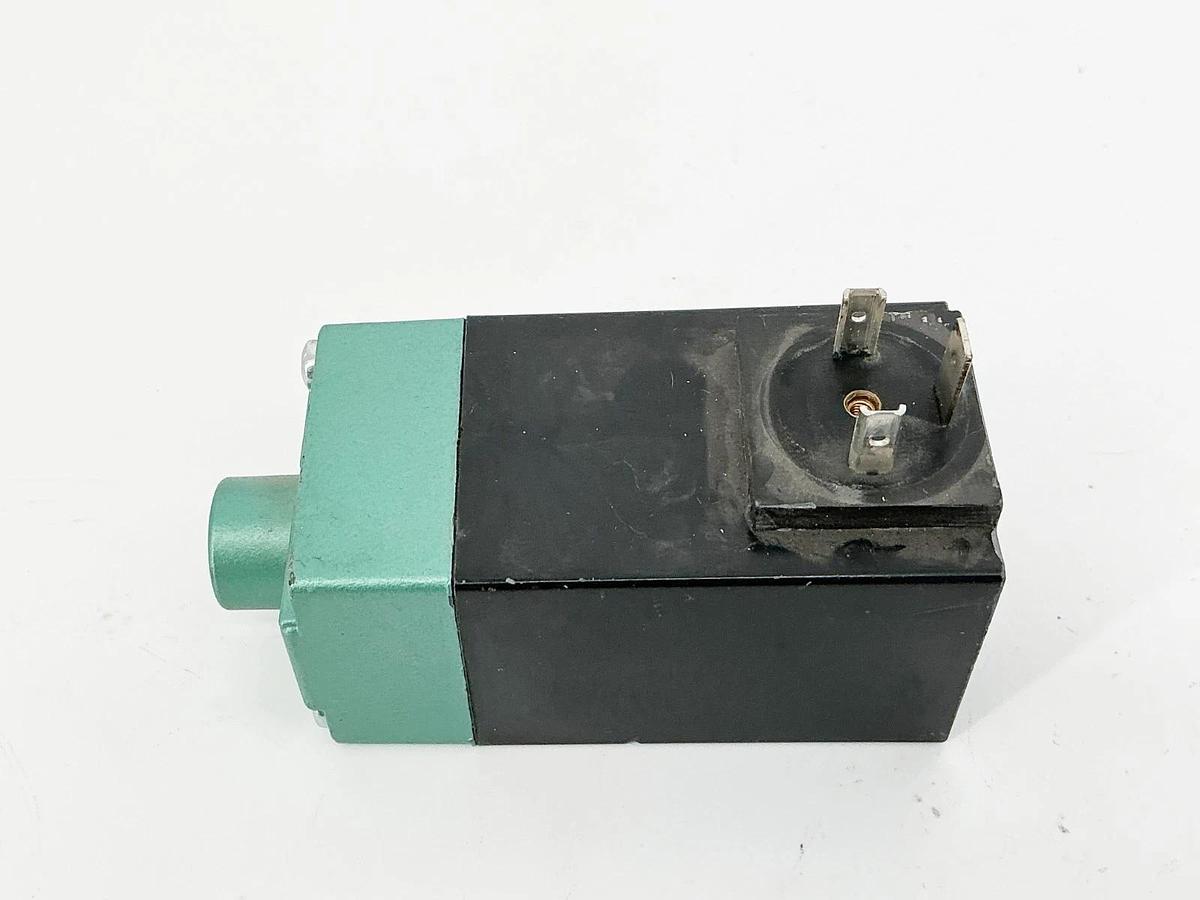 Numatics 225-266B Solenoid Coil 24VDC 6W
