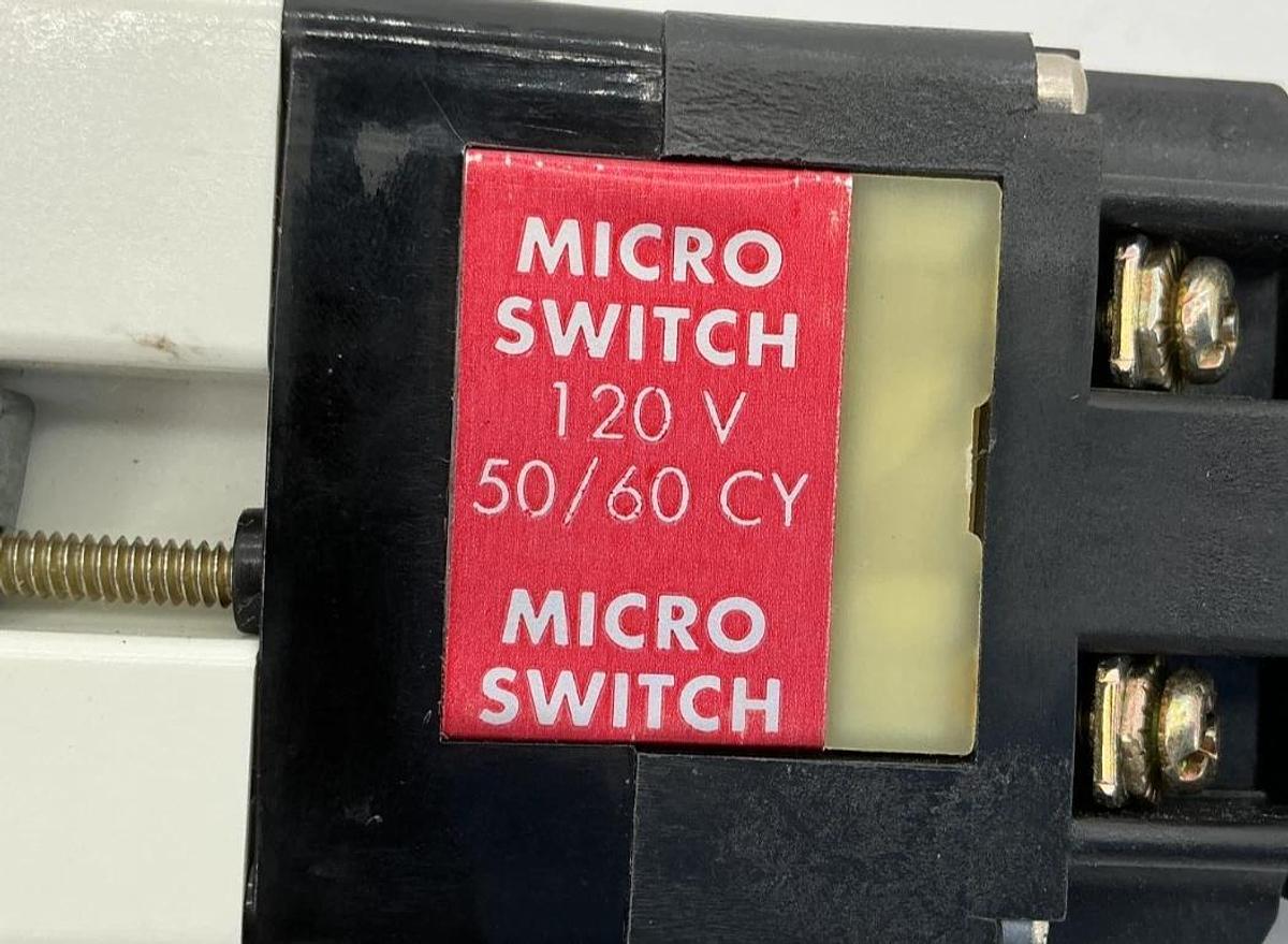 New Honeywell Microswitch 913BFA511 Selector Switch Coil: 120V 50/60HZ