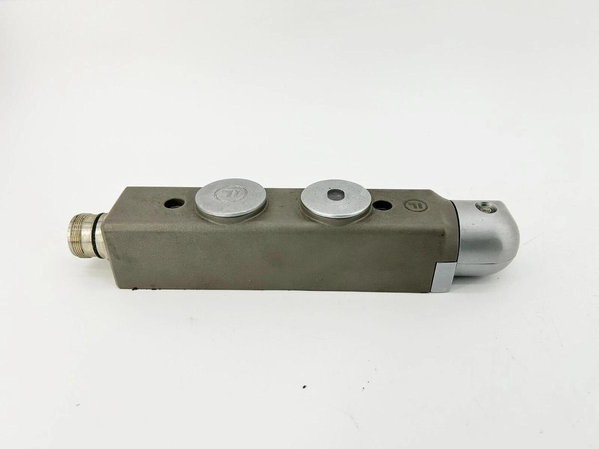 Used Fortress Interlocks THFSMDLQ5 Interlock Switch, 24VDC, 1A