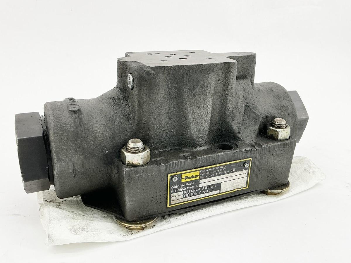 Used Parker D1VH004CNYG5 Hydraulic Pilot Valve 3000PSI 91