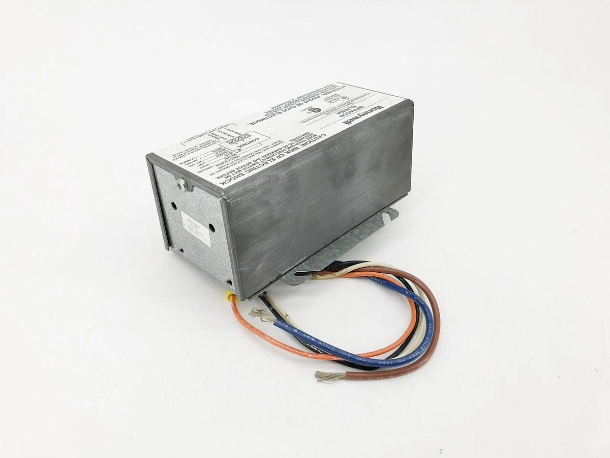 New Honeywell Infracon EL7630A Lighting Controller 120/277VAC EL7630-A-1003